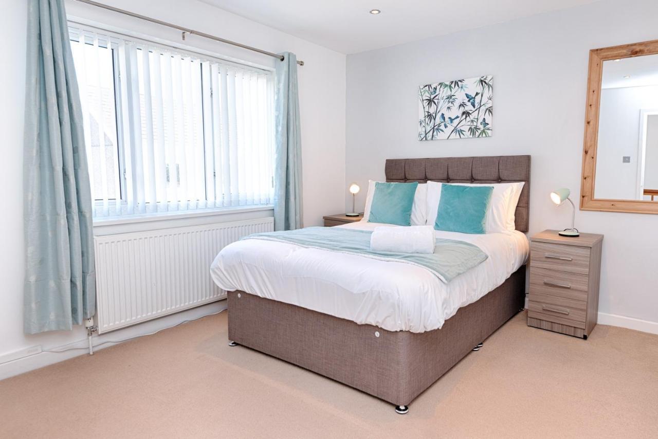 Parking, Garden, En-Suite & Tv'S In All Rooms, Large Living Space Swansea Exterior photo